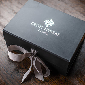Celtic Herbal - Relaxing Gift Box (Exotic Woods & Ylang Ylang)